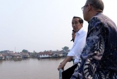 Tanggapan Presiden Jokowi Soal Banjir di Sintang, Kalimantan Barat: Kerusakan Lingkungan di Kalbar Harus Segera Dihentikan!