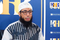 Ustadz Khalid Basalamah Bongkar Penyebab Seorang Muslim Sempit Rezeki, Please Jangan Ngelakuin Hal Ini Ya!