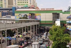 Waduh, Pasar Tanah Abang Sepi Pembeli akibat E-commerce yang Berkembang Pesat