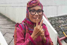 Dapat Ancaman Pembunuhan, Ibunda Indah Permatasari Malah Asyik Joget Dangdut