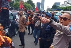 Kombes Sambodo Purnomo Yogo Geram, Anggotanya Dikeroyok Ormas Pendemo: Sini Kalian Sini, Saya Komandannya!