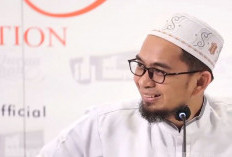 Ustadz Adi Hidayat Minta Amalan Hari Jumat Ini Wajib Dibaca: Cukup Pendek Tapi Padat