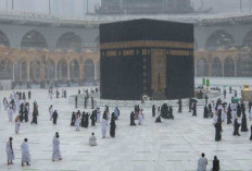 Hujan Lebat dan Angin Kencang Mengguncang Kota Suci Makkah dan Masjidil Haram