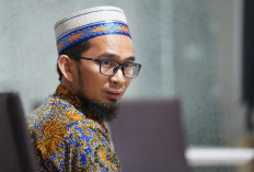 Ustadz Adi Hidayat Berikan Cara Singkat Atasi Rasa Gelisah: 'Cukup Katakan Kalimat Ini..'