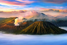 Bikin Merinding! Ini 4 Gunung di Indonesia yang Menyimpan Banyak Kisah Mistis