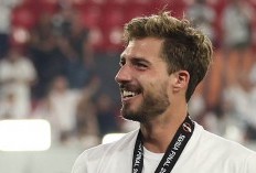 Kiper Kevin Trapp Tampil Gemilang Bawa Eintracht Frankfurt Juara Liga Europa 2021-2022  