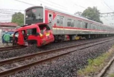 Heboh! Kecelakaan Tabrakan Angkot dan KRL di Perlintasan Citayam-Depok, Ganggu Perjalanan KRL Bogor-Jakarta Kota